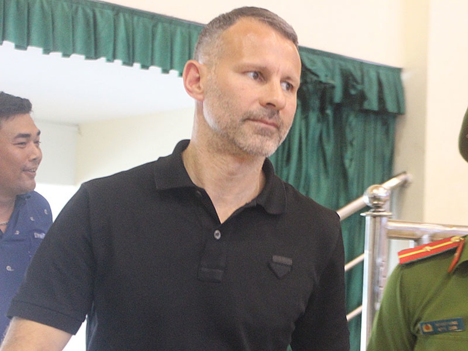 Cựu danh thủ Ryan Giggs giao lưu với người hâm mộ Hà Tĩnh - 8 Cựu danh thủ Ryan Giggs giao lưu với người hâm mộ Hà Tĩnh - 8