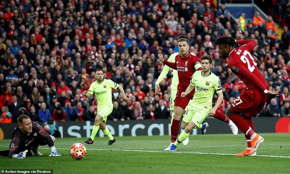 Những khoảnh khắc kinh điển trong ngày Liverpool “hủy diệt” Barcelona - 4 Những khoảnh khắc kinh điển trong ngày Liverpool “hủy diệt” Barcelona - 4