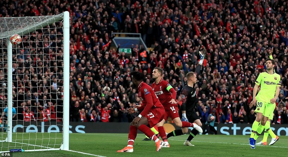 Những khoảnh khắc kinh điển trong ngày Liverpool “hủy diệt” Barcelona - 2 Những khoảnh khắc kinh điển trong ngày Liverpool “hủy diệt” Barcelona - 2