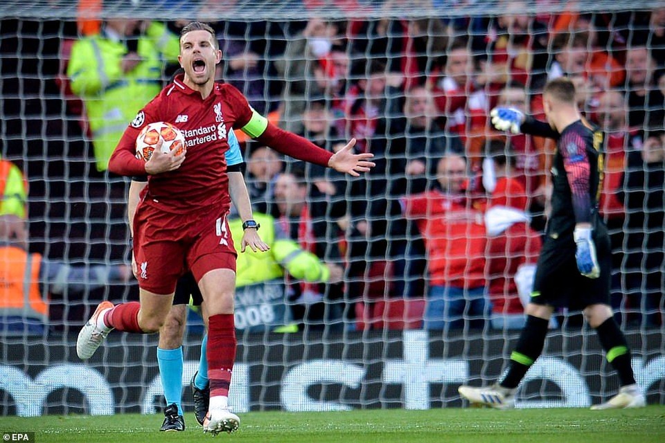 Những khoảnh khắc kinh điển trong ngày Liverpool “hủy diệt” Barcelona - 3 Những khoảnh khắc kinh điển trong ngày Liverpool “hủy diệt” Barcelona - 3