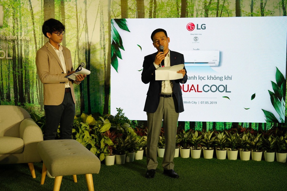 LG trình làng mẫu máy lạnh tích hợp máy lọc không khí tại Việt Nam - 1 LG trình làng mẫu máy lạnh tích hợp máy lọc không khí tại Việt Nam - 1