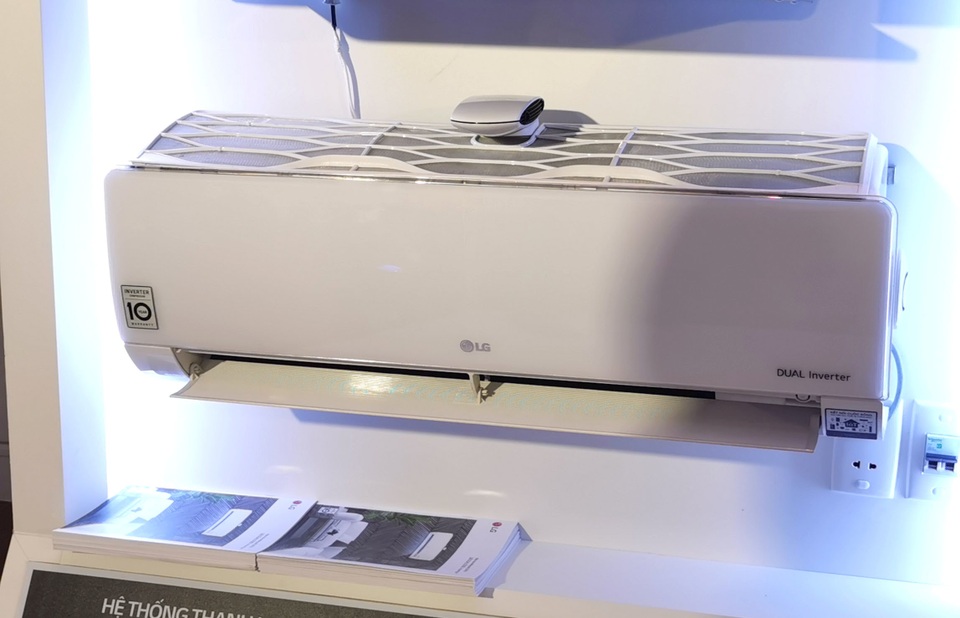 LG trình làng mẫu máy lạnh tích hợp máy lọc không khí tại Việt Nam - 3 LG trình làng mẫu máy lạnh tích hợp máy lọc không khí tại Việt Nam - 3