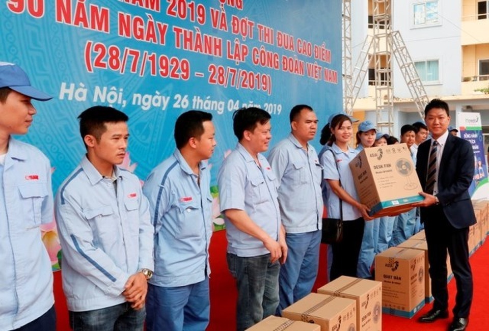Mcredit - Đồng hành vì lợi ích công nhân - 4 Mcredit - Đồng hành vì lợi ích công nhân - 4