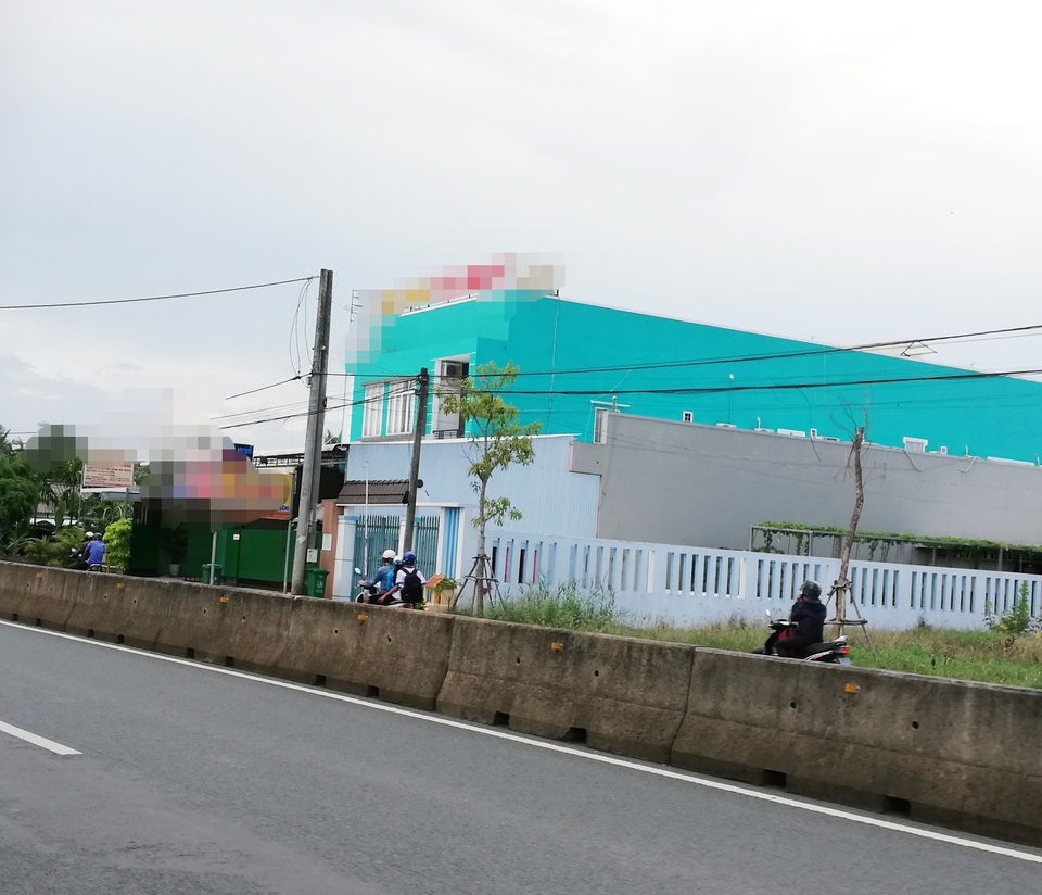 Một phụ nữ nghi bị đánh ghen dã man ở nhà nghỉ - 1 Một phụ nữ nghi bị đánh ghen dã man ở nhà nghỉ - 1