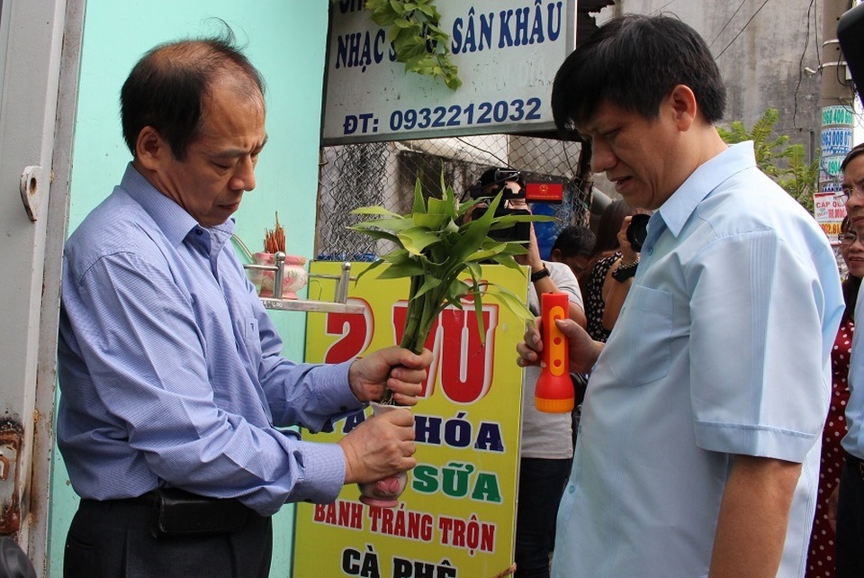 Liên tiếp 3 người bị sốt xuất huyết “đoạt mạng” - 1