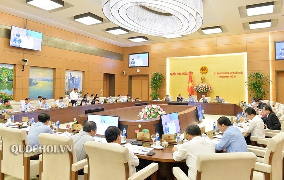 Chủ tịch Quốc hội: Chính phủ cần giải thích việc tăng giá điện - 1 Chủ tịch Quốc hội: Chính phủ cần giải thích việc tăng giá điện - 1