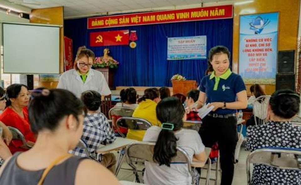 Xuân Nữ Khang – Hỗ trợ chị em thời kỳ tiền mãn kinh - 1 Xuân Nữ Khang – Hỗ trợ chị em thời kỳ tiền mãn kinh - 1