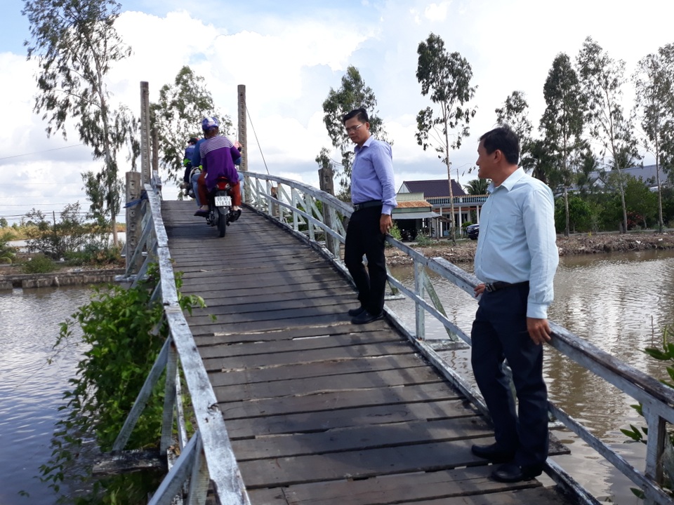 Chênh vênh cầu ván vùng kháng chiến U Minh - Cà Mau - 32 Chênh vênh cầu ván vùng kháng chiến U Minh - Cà Mau - 32
