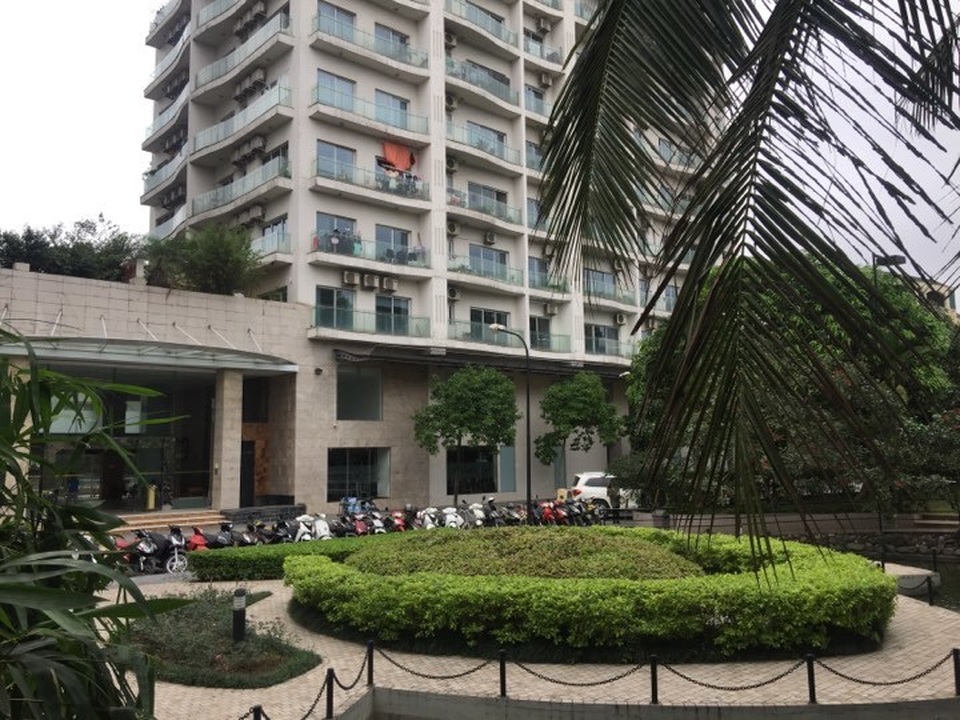Công an khám xét các cửa hàng của Nhật Cường mobile - 12 Công an khám xét các cửa hàng của Nhật Cường mobile - 12