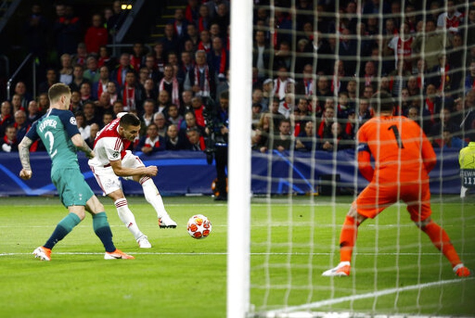 Nhìn lại màn ngược dòng ngoạn mục của Tottenham trước Ajax - 11 Nhìn lại màn ngược dòng ngoạn mục của Tottenham trước Ajax - 11