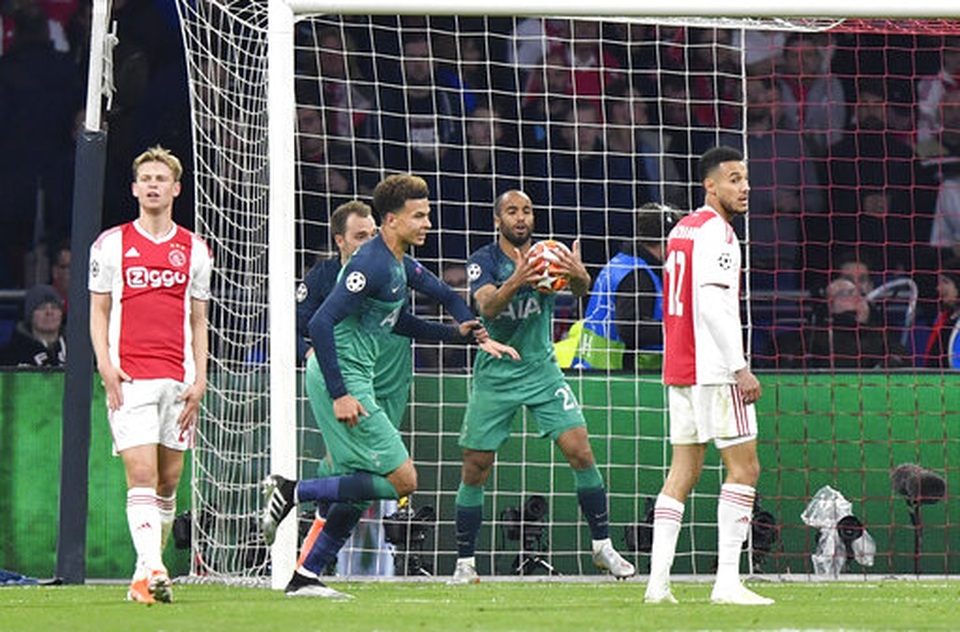 Ajax 2-3 Tottenham: Màn lội ngược dòng khó tin - 9 Ajax 2-3 Tottenham: Màn lội ngược dòng khó tin - 9