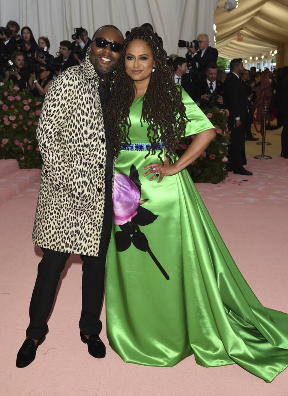 Những cặp đôi hoàn hảo trên thảm đỏ Met gala 2019 - 25 Những cặp đôi hoàn hảo trên thảm đỏ Met gala 2019 - 25