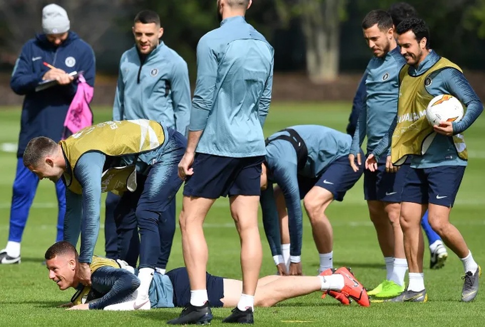 Arsenal, Chelsea sẵn sàng tạo kỷ lục cho bóng đá Anh - 16