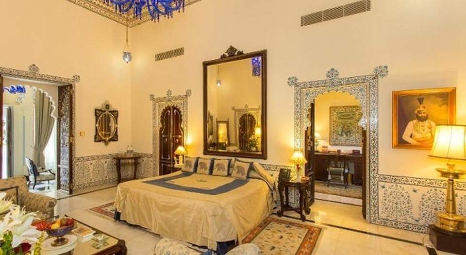Choáng ngợp 8 khách sạn từng là cung điện xa hoa bậc nhất đất Phật - 11