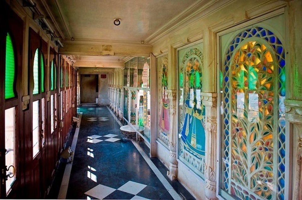 Choáng ngợp 8 khách sạn từng là cung điện xa hoa bậc nhất đất Phật - 15