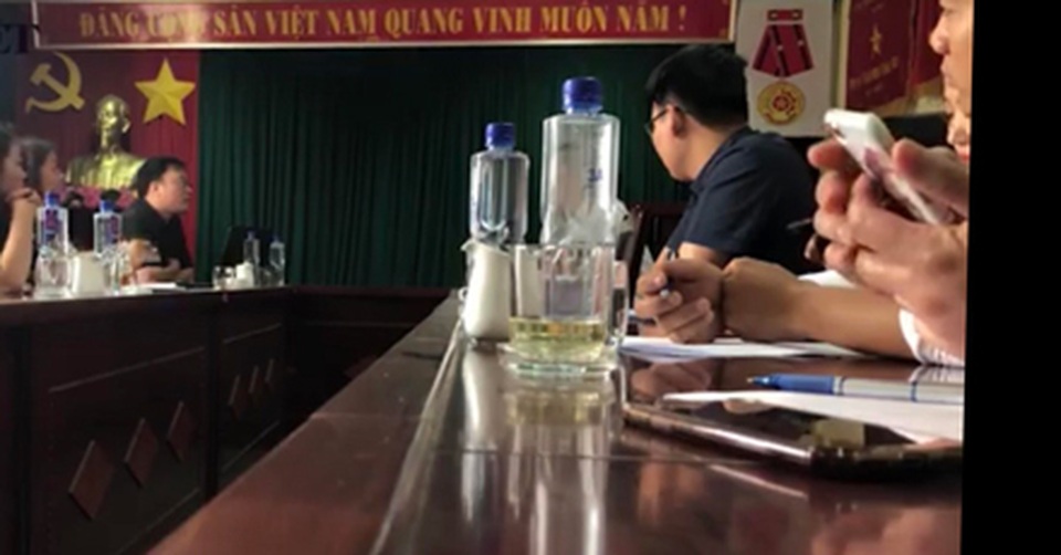 Đề nghị làm rõ đúng sai vụ nữ tổng giám đốc tố vụ thông thầu tại Sơn La! - 4 Đề nghị làm rõ đúng sai vụ nữ tổng giám đốc tố vụ thông thầu tại Sơn La! - 4