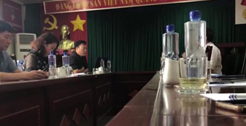 Đề nghị làm rõ đúng sai vụ nữ tổng giám đốc tố vụ thông thầu tại Sơn La! - 3 Đề nghị làm rõ đúng sai vụ nữ tổng giám đốc tố vụ thông thầu tại Sơn La! - 3