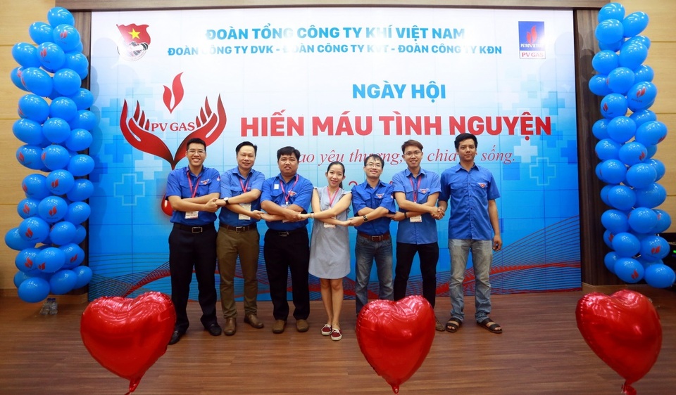 Đoàn thanh niên PV GAS cụm BR-VT hưởng ứng phong trào Hiến máu Nhân đạo - 3 Đoàn thanh niên PV GAS cụm BR-VT hưởng ứng phong trào Hiến máu Nhân đạo - 3
