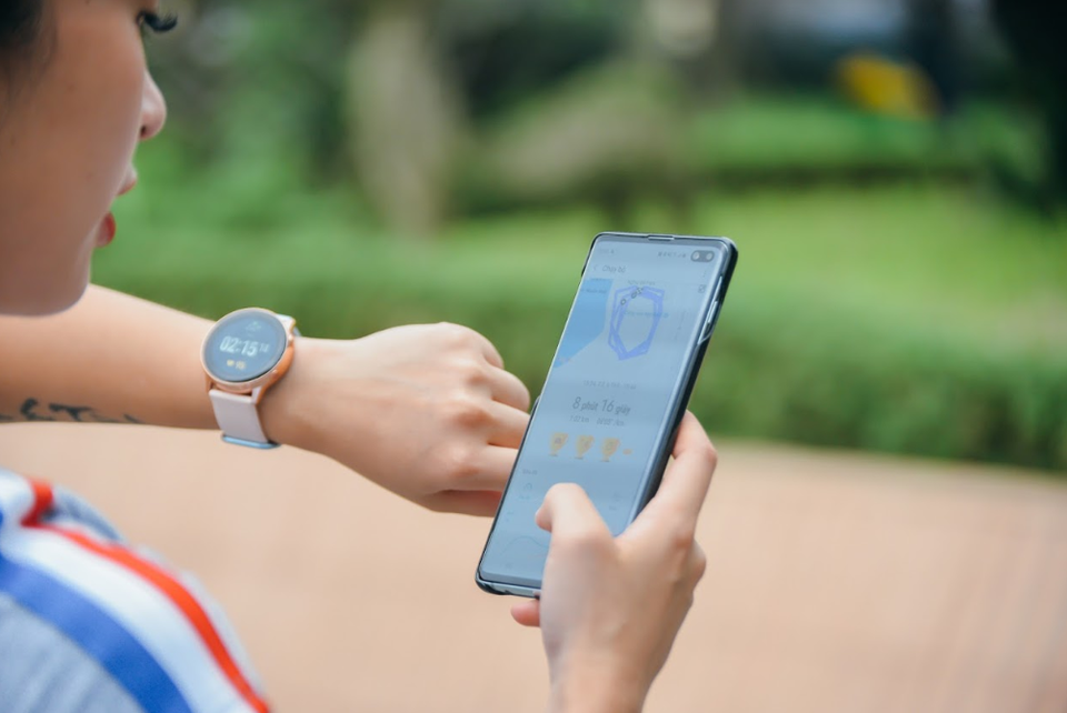 Khám phá chiếc smartwatch “vạn năng” giúp Hana Giang Anh khỏe đẹp mỗi ngày - 4 Khám phá chiếc smartwatch “vạn năng” giúp Hana Giang Anh khỏe đẹp mỗi ngày - 4