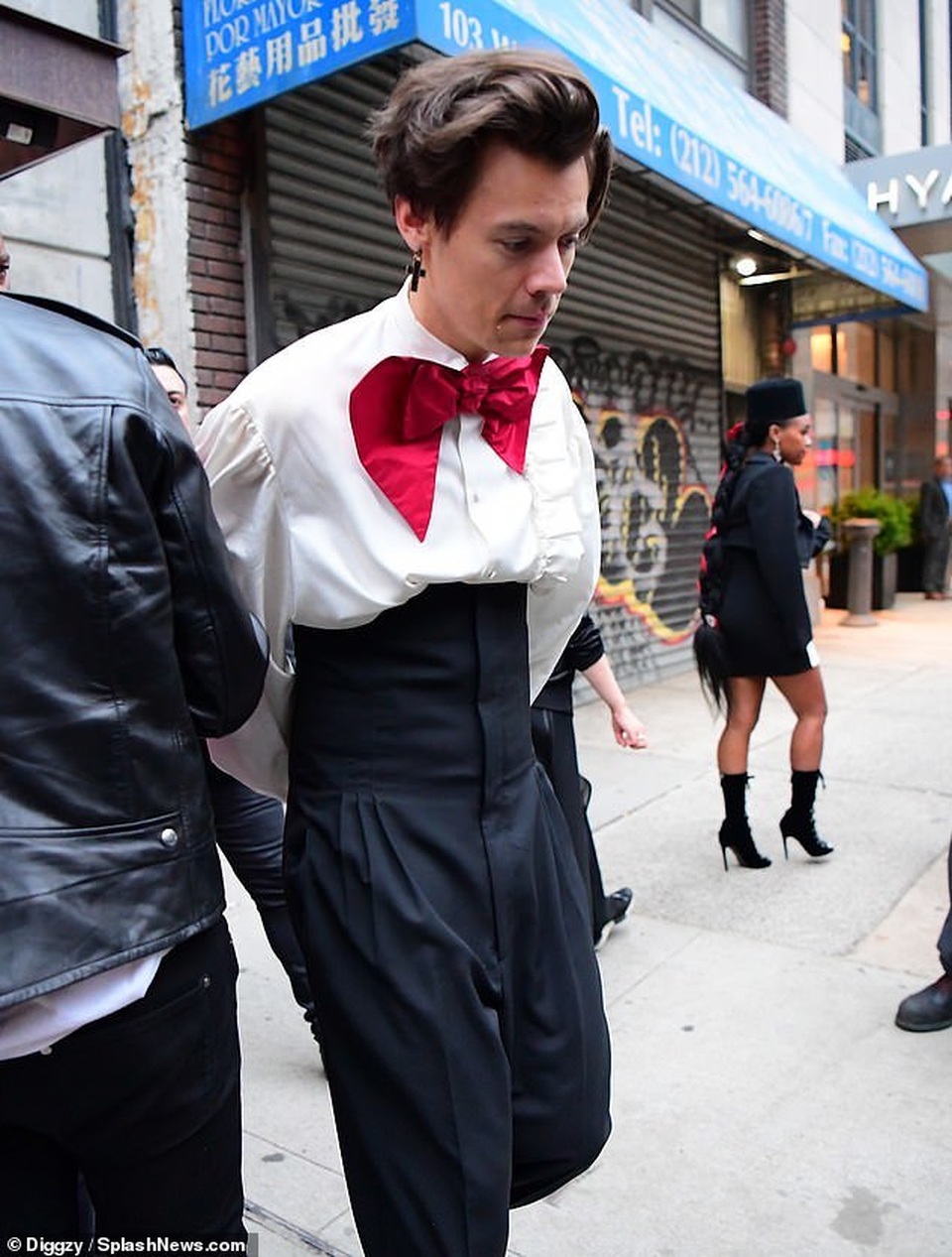 Kendall Jenner tái ngộ tình cũ - 2 Kendall Jenner tái ngộ tình cũ - 2