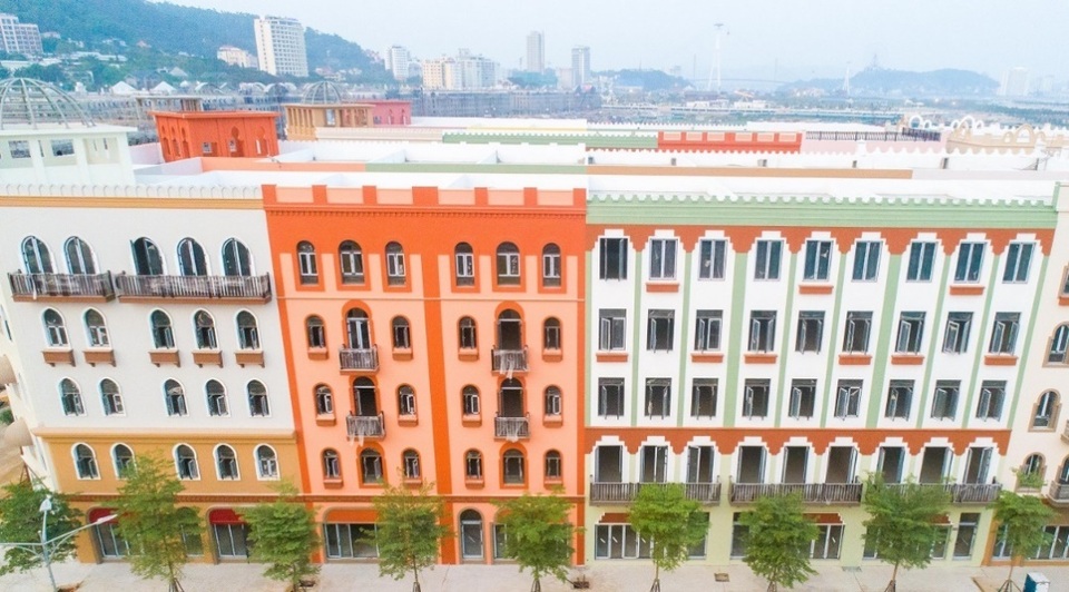 Tiến độ thần tốc, phố thương mại sầm uất tại Bãi Cháy giúp nhà đầu tư lãi lớn - 5 Tiến độ thần tốc, phố thương mại sầm uất tại Bãi Cháy giúp nhà đầu tư lãi lớn - 5