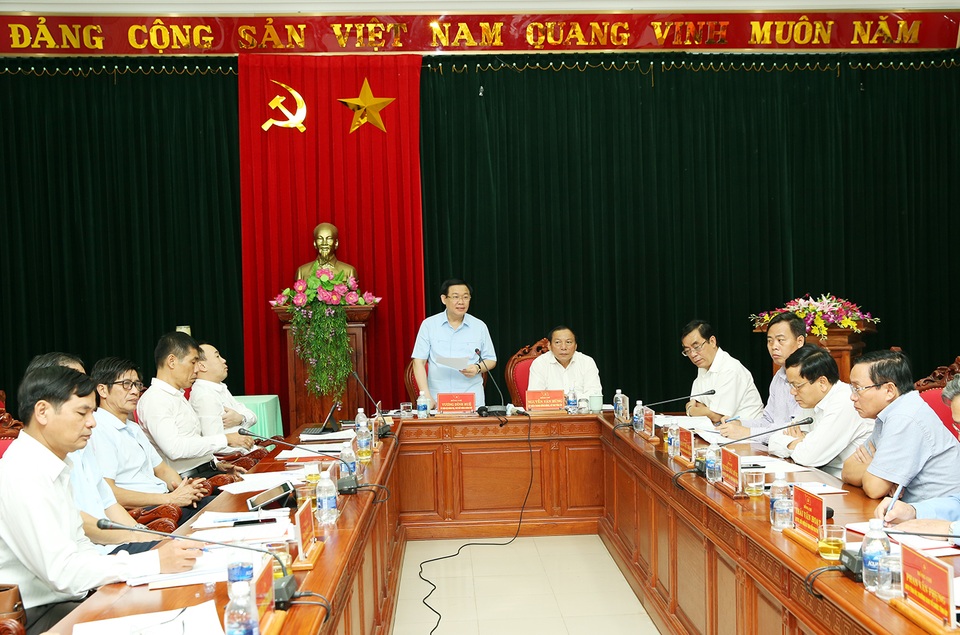 Phó Thủ tướng: Siết các quy định về chống chạy chức, chạy quyền - 1 Phó Thủ tướng: Siết các quy định về chống chạy chức, chạy quyền - 1