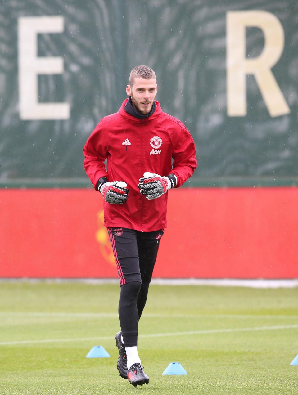 Man Utd sử dụng hàng loạt cầu thủ trẻ trước trận cuối mùa giải - 5 Man Utd sử dụng hàng loạt cầu thủ trẻ trước trận cuối mùa giải - 5