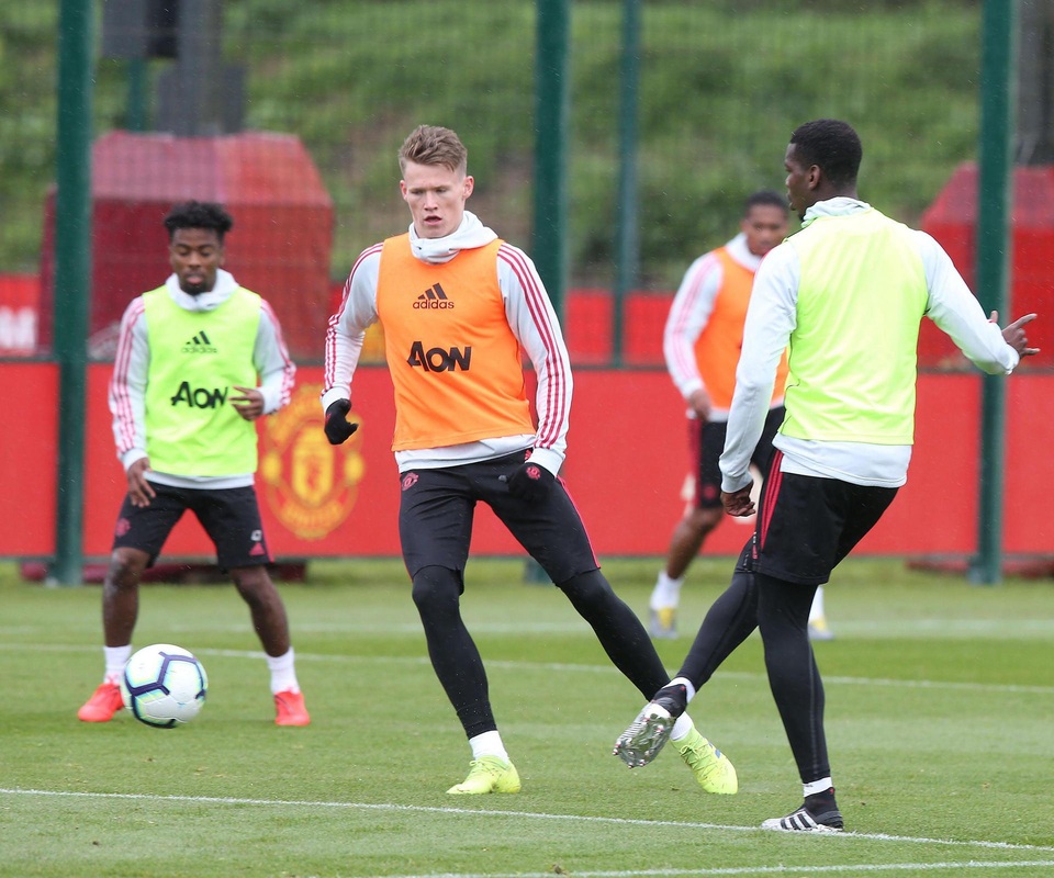Man Utd sử dụng hàng loạt cầu thủ trẻ trước trận cuối mùa giải - 8 Man Utd sử dụng hàng loạt cầu thủ trẻ trước trận cuối mùa giải - 8