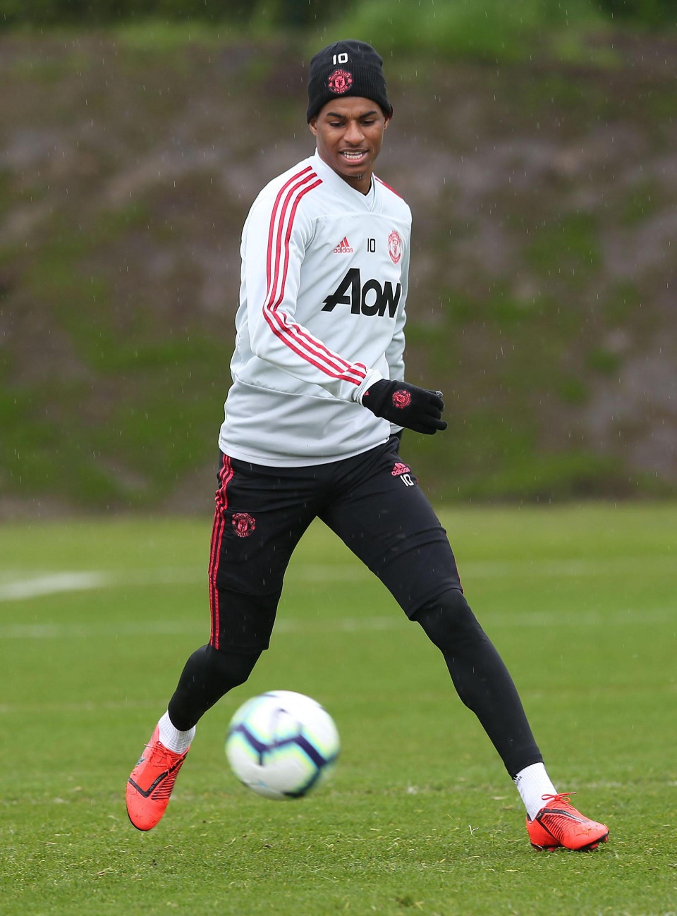 Man Utd sử dụng hàng loạt cầu thủ trẻ trước trận cuối mùa giải - 17 Man Utd sử dụng hàng loạt cầu thủ trẻ trước trận cuối mùa giải - 17