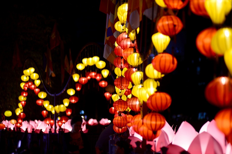 lễ Phật đản.jpg