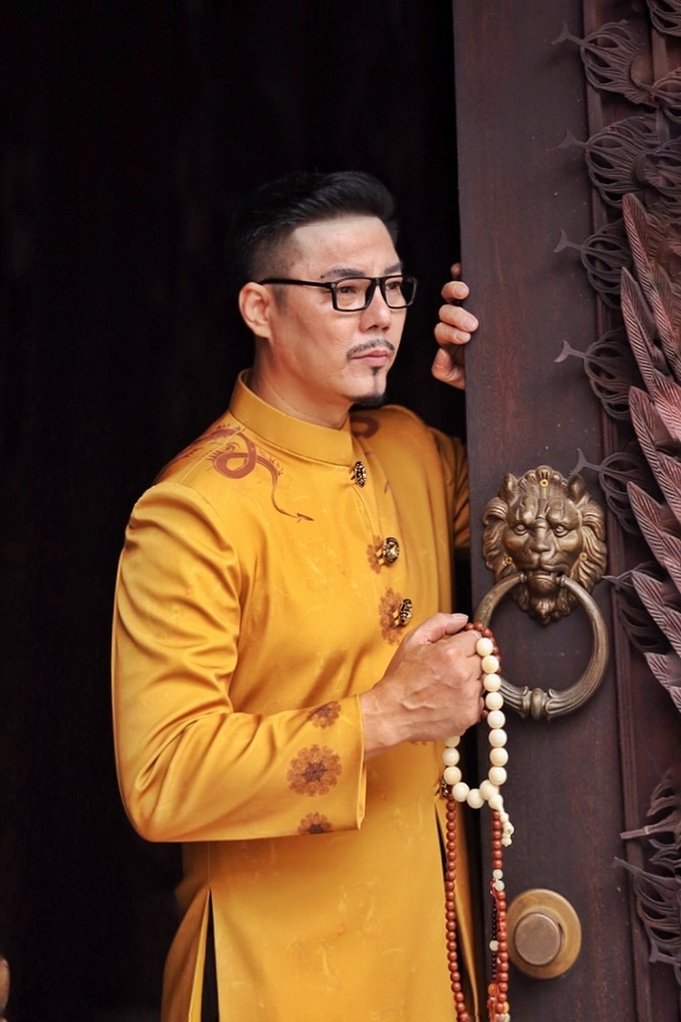 Đông “đầu gấu” của Người phán xử: “Trước đây người ta chỉ chờ tôi đi qua để chửi” - 2 Đông “đầu gấu” của Người phán xử: “Trước đây người ta chỉ chờ tôi đi qua để chửi” - 2