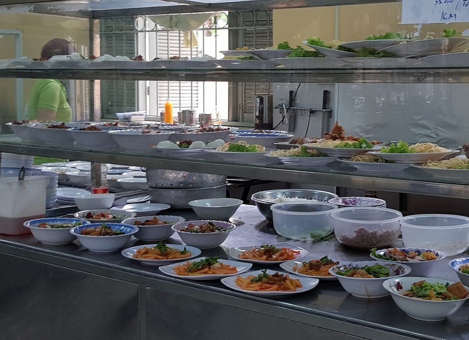 Suất ăn học đường năm nào cũng xảy ra ngộ độc tập thể - 4