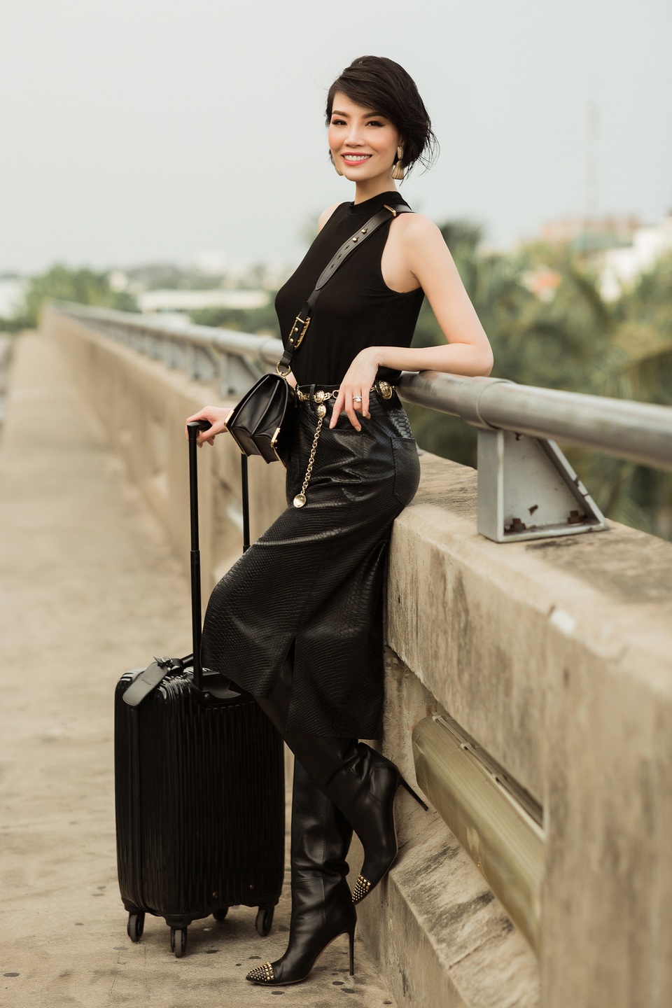 Bí quyết để Vũ Cẩm Nhung luôn giữ được dáng siêu mẫu - 2 Bí quyết để Vũ Cẩm Nhung luôn giữ được dáng siêu mẫu - 2