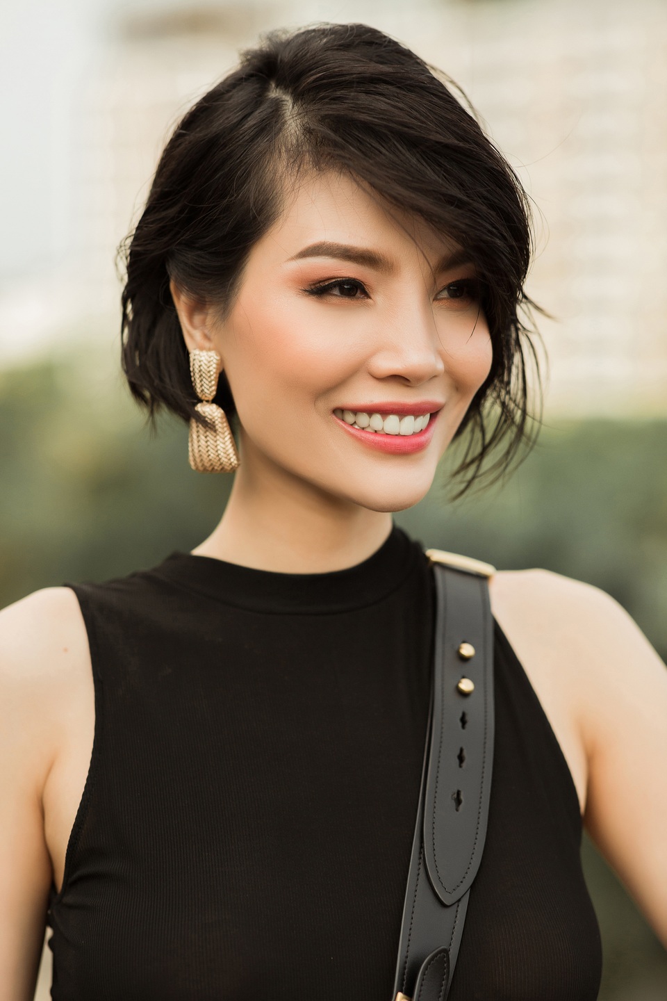 Bí quyết để Vũ Cẩm Nhung luôn giữ được dáng siêu mẫu - 1 Bí quyết để Vũ Cẩm Nhung luôn giữ được dáng siêu mẫu - 1