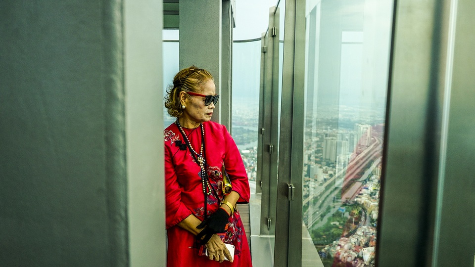 Ngắm gì trên đỉnh tòa nhà cao nhất Đông Nam Á?  - 4