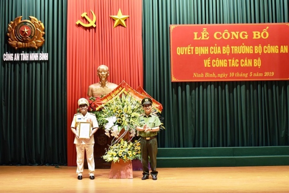 Phó Giám đốc Công an Vĩnh Phúc được bổ nhiệm làm Giám đốc Công an Ninh Bình - 1 Phó Giám đốc Công an Vĩnh Phúc được bổ nhiệm làm Giám đốc Công an Ninh Bình - 1