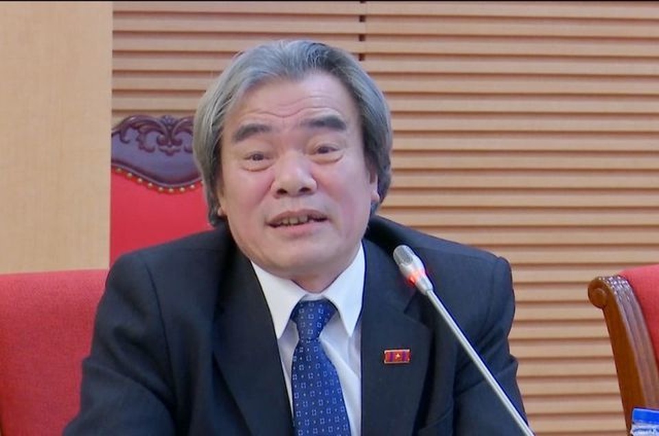 Grab phản ứng thế nào về quy định phải gắn hộp đèn trên nóc xe? - 3 Grab phản ứng thế nào về quy định phải gắn hộp đèn trên nóc xe? - 3