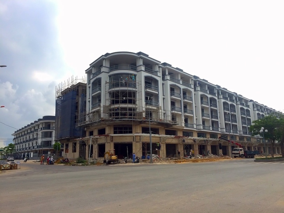 Nhà phố ở TPHCM đang tăng “phi mã” do nguồn cung khan hiếm - 1 Nhà phố ở TPHCM đang tăng “phi mã” do nguồn cung khan hiếm - 1