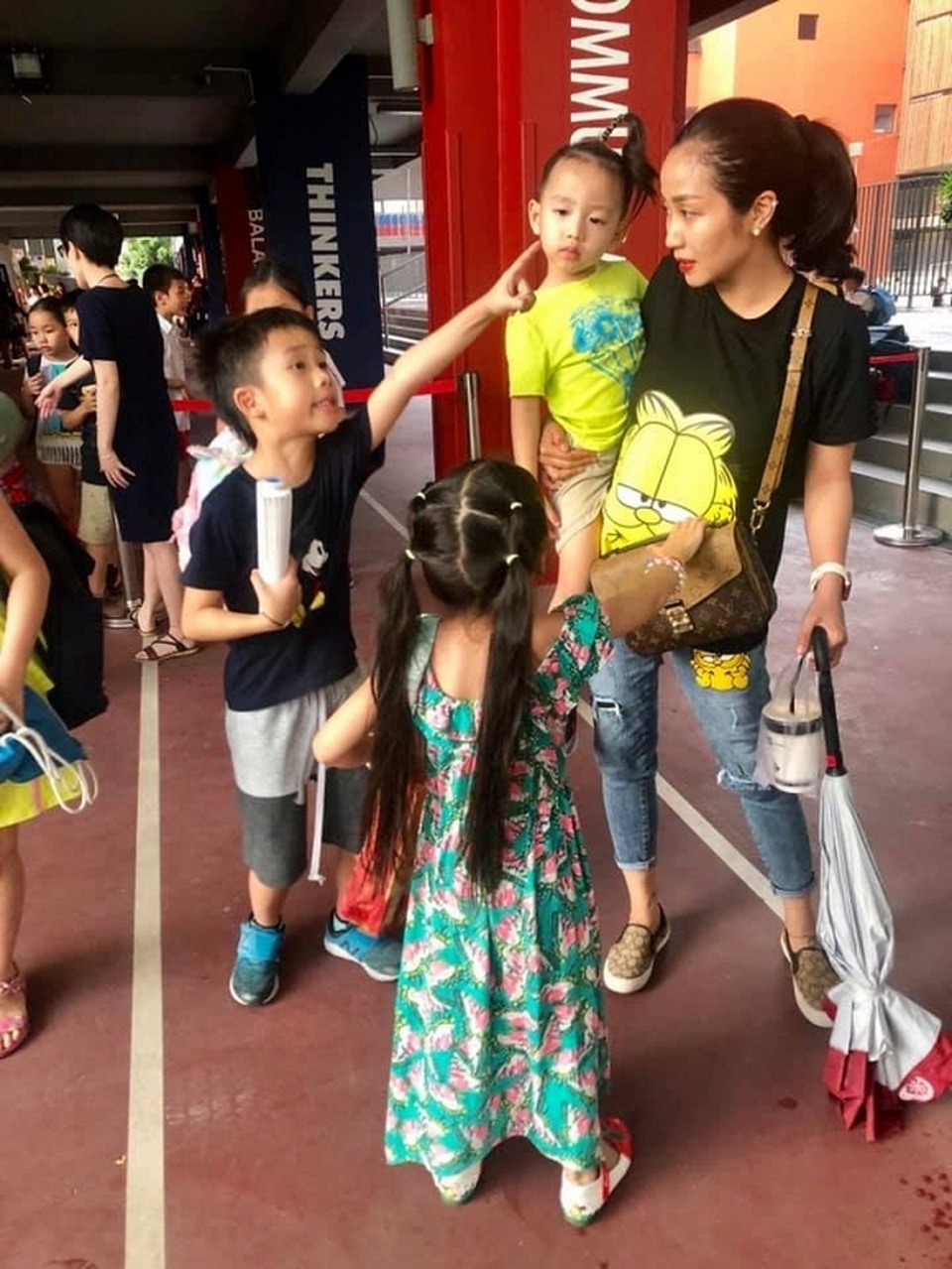 Vượng Râu nhắn nhủ sau vụ nghệ sĩ Hồng Tơ bị bắt vì đánh bạc - 6 Vượng Râu nhắn nhủ sau vụ nghệ sĩ Hồng Tơ bị bắt vì đánh bạc - 6