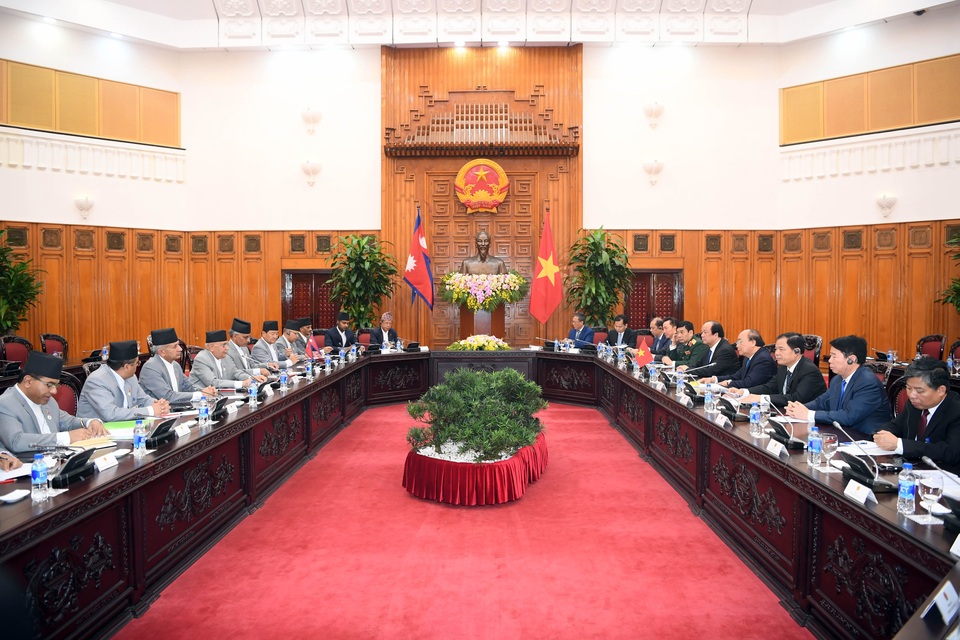 Thủ tướng Nguyễn Xuân Phúc đón người đồng cấp Nepal thăm chính thức Việt Nam - 5 Thủ tướng Nguyễn Xuân Phúc đón người đồng cấp Nepal thăm chính thức Việt Nam - 5