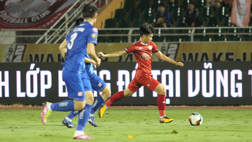 Hòa Quảng Nam, CLB TPHCM tiếp tục dẫn đầu bảng V-League - 1 Hòa Quảng Nam, CLB TPHCM tiếp tục dẫn đầu bảng V-League - 1