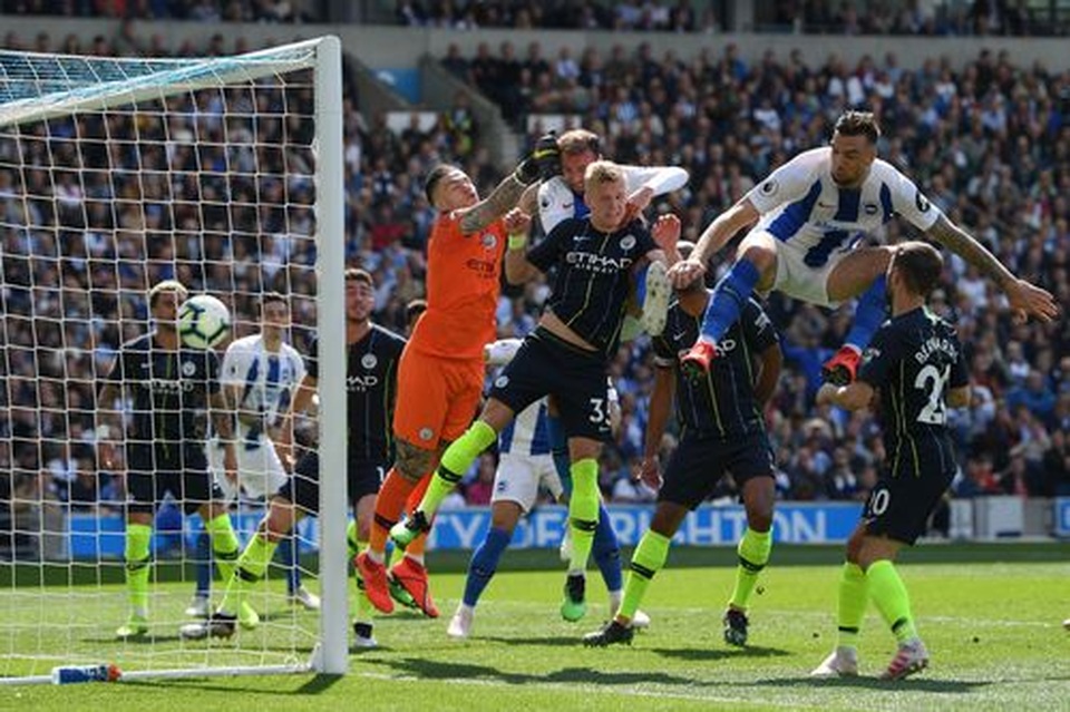 Brighton 1-4 Man City: Thầy trò Guardiola vô địch Premier League - 12 Brighton 1-4 Man City: Thầy trò Guardiola vô địch Premier League - 12