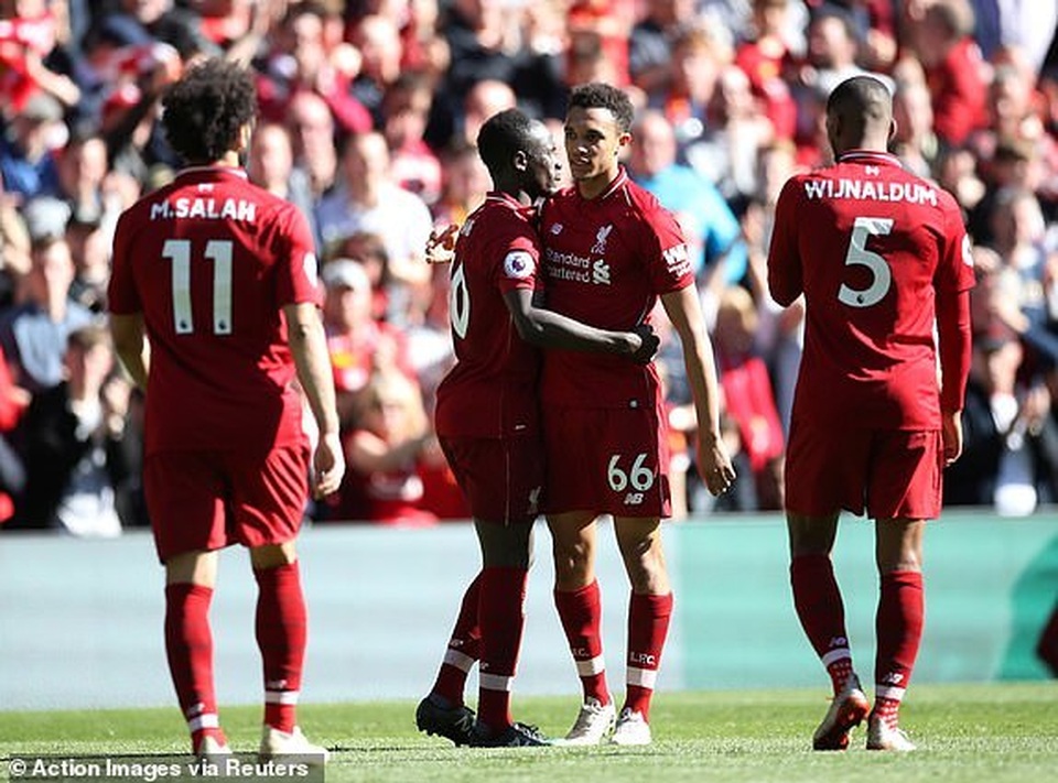 Liverpool nhận tiền thưởng nhiều hơn Man City sau khi kết thúc Premier League - 2 Liverpool nhận tiền thưởng nhiều hơn Man City sau khi kết thúc Premier League - 2