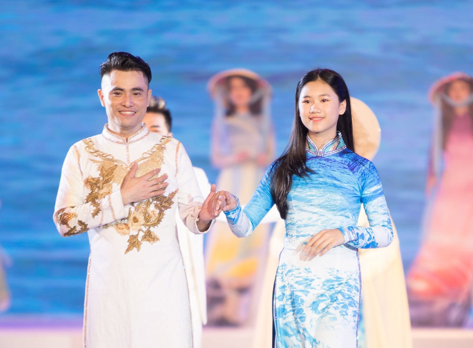 Hoa hậu Paris Vũ hội ngộ hoa hậu Ngọc Hân ở Festival Biển Nha Trang - 8 Hoa hậu Paris Vũ hội ngộ hoa hậu Ngọc Hân ở Festival Biển Nha Trang - 8