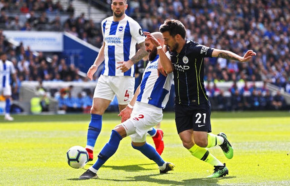 Brighton 1-4 Man City: Thầy trò Guardiola vô địch Premier League - 6 Brighton 1-4 Man City: Thầy trò Guardiola vô địch Premier League - 6