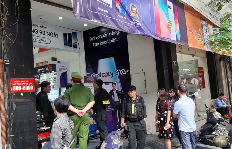 Nhật Cường Mobile bị khám xét: Ông chủ Bùi Quang Huy im tiếng, không xuất hiện - 1 Nhật Cường Mobile bị khám xét: Ông chủ Bùi Quang Huy im tiếng, không xuất hiện - 1