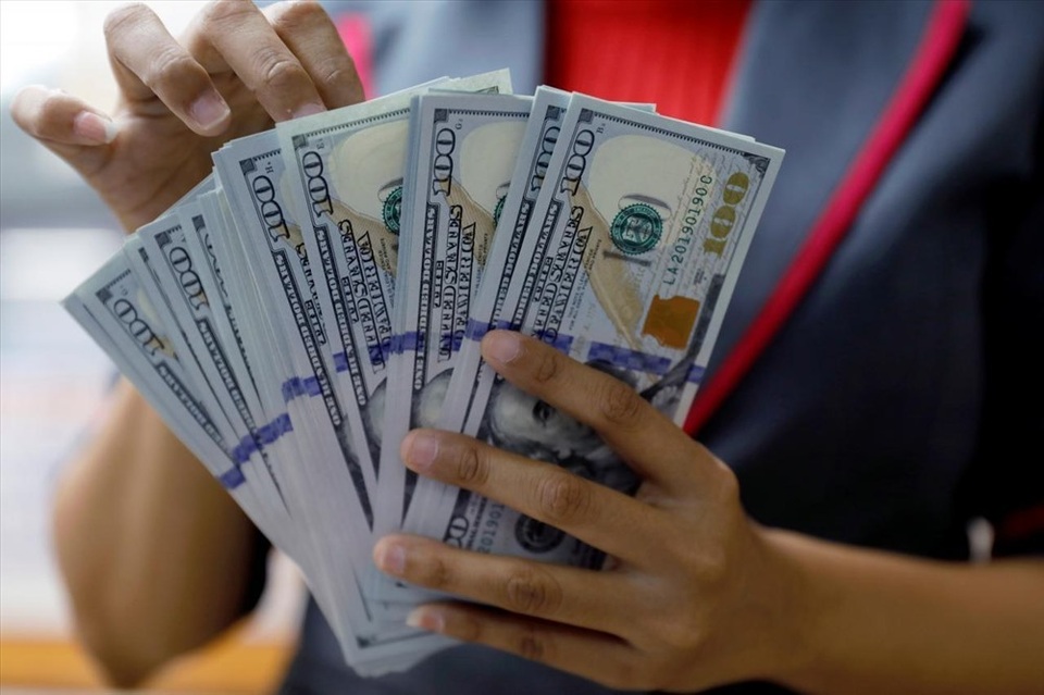 USD “tăng nóng” tuần qua: Việt Nam vẫn còn nhiều công cụ để ổn định tỷ giá! - 1 USD “tăng nóng” tuần qua: Việt Nam vẫn còn nhiều công cụ để ổn định tỷ giá! - 1