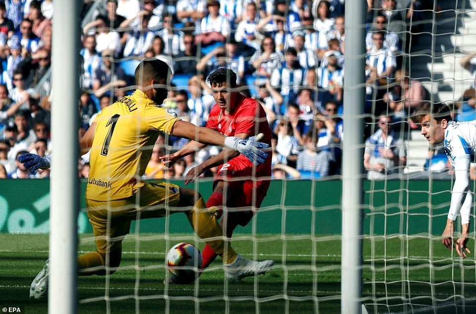 Thua Sociedad, Real Madrid tiếp tục chuỗi trận thất vọng - 5 Thua Sociedad, Real Madrid tiếp tục chuỗi trận thất vọng - 5