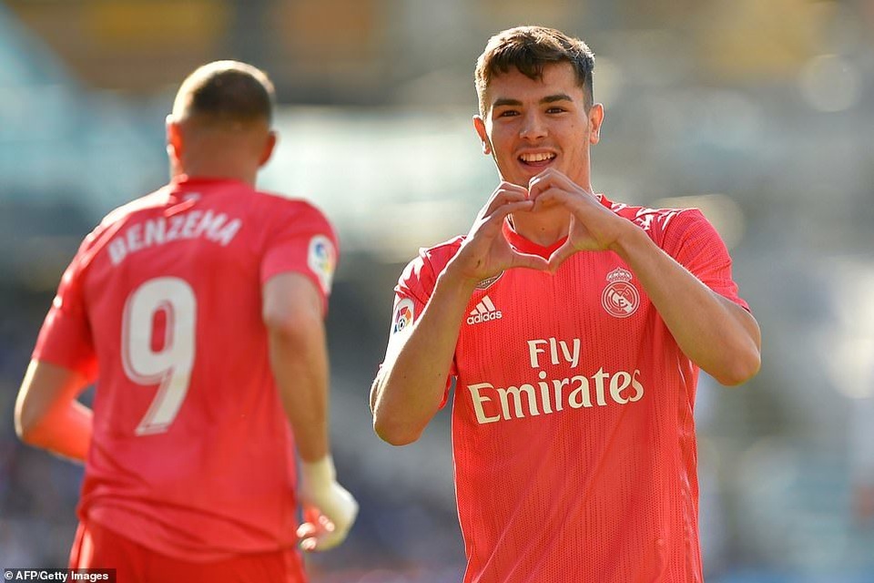 Thua Sociedad, Real Madrid tiếp tục chuỗi trận thất vọng - 2 Thua Sociedad, Real Madrid tiếp tục chuỗi trận thất vọng - 2