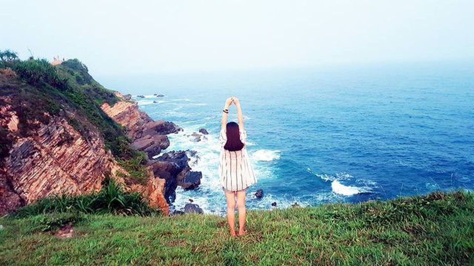 Sửng sốt hòn đảo được mệnh danh là “nơi cách thiên đường một bước chân” ở Quảng Ninh - 1 Sửng sốt hòn đảo được mệnh danh là “nơi cách thiên đường một bước chân” ở Quảng Ninh - 1